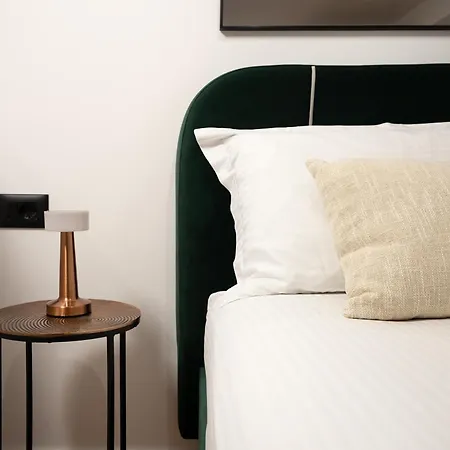 Dai -near * ティラナ